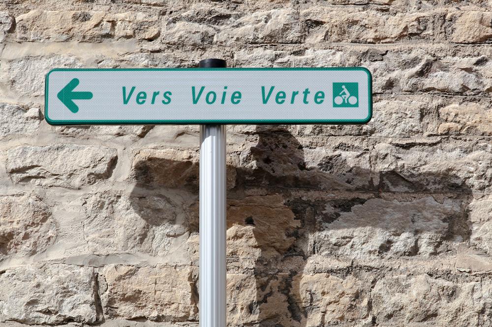 Signalisation verticale à Nemours